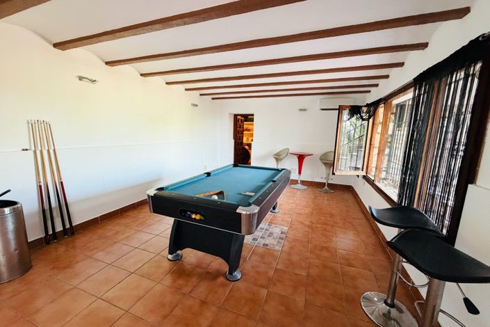 Image No.23-7 Bed House for sale