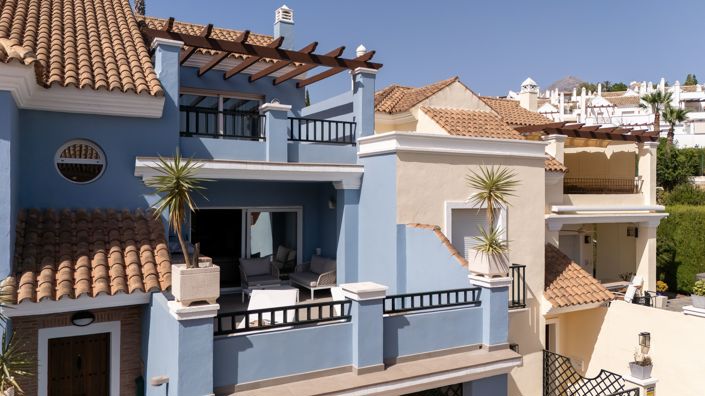 Image No.2-4 Bed Townhouse for sale