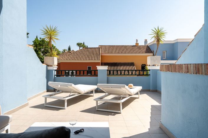 Image No.27-4 Bed Townhouse for sale