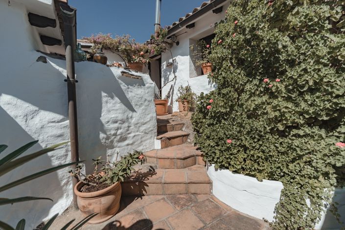 Image No.27-5 Bed Finca for sale