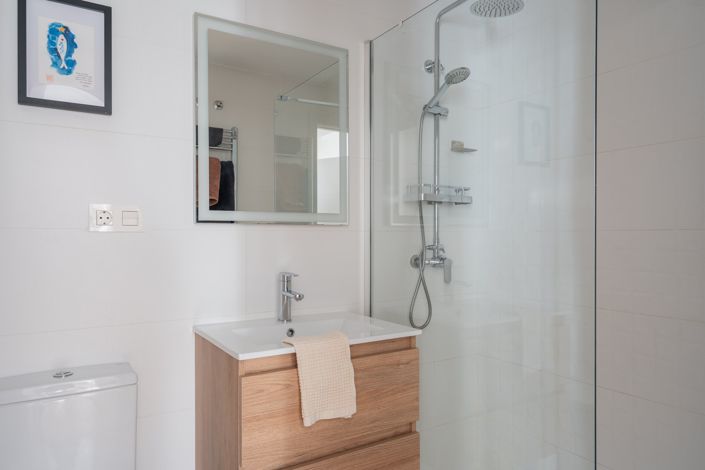 Image No.22-2 Bed Apartment for sale