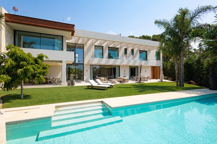 Image No.15-5 Bed Villa for sale