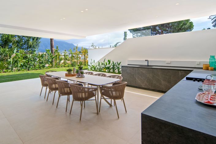 Image No.19-5 Bed Villa for sale