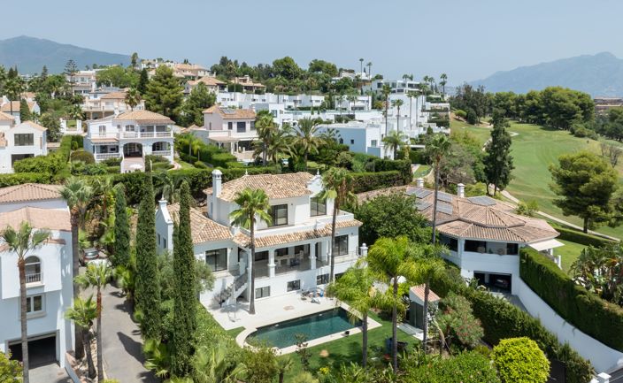 Image No.2-3 Bed Villa for sale