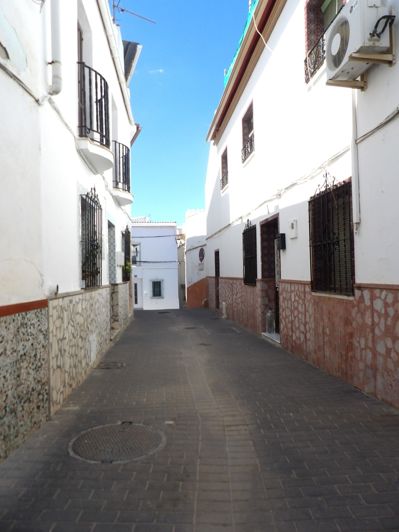 Image No.23-3 Bed Townhouse for sale