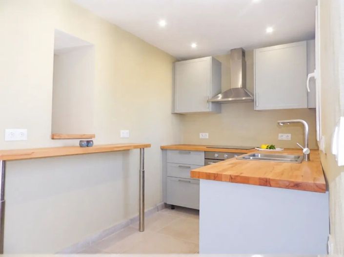 Image No.6-3 Bed Townhouse for sale