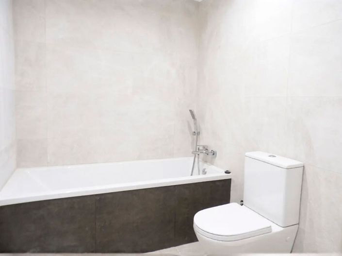 Image No.9-3 Bed Townhouse for sale