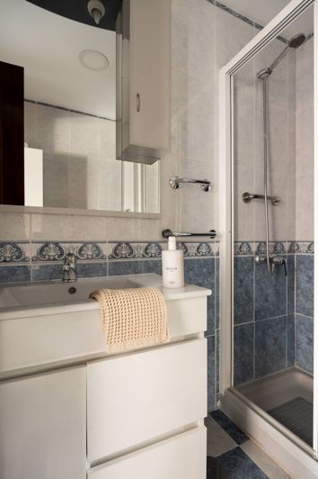 Image No.15-3 Bed Apartment for sale