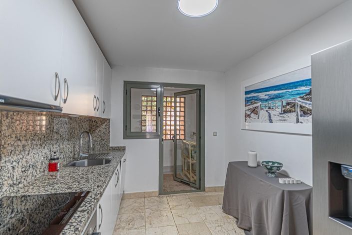 Image No.14-3 Bed Apartment for sale