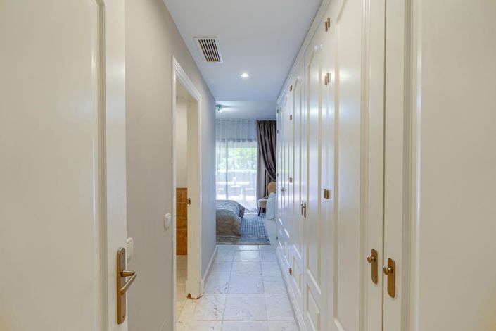 Image No.20-3 Bed Apartment for sale