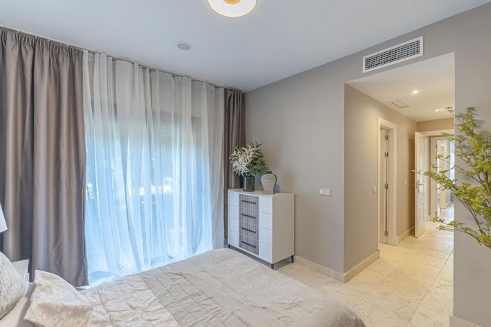 Image No.21-3 Bed Apartment for sale