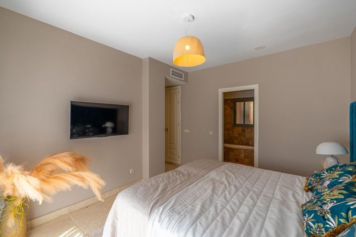 Image No.22-3 Bed Apartment for sale