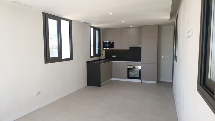 Image No.2-Penthouse de 2 chambres à vendre à Estepona
