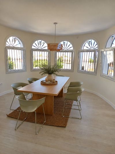 Image No.8-5 Bed Villa for sale