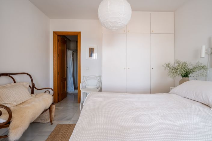 Image No.14-2 Bed Apartment for sale
