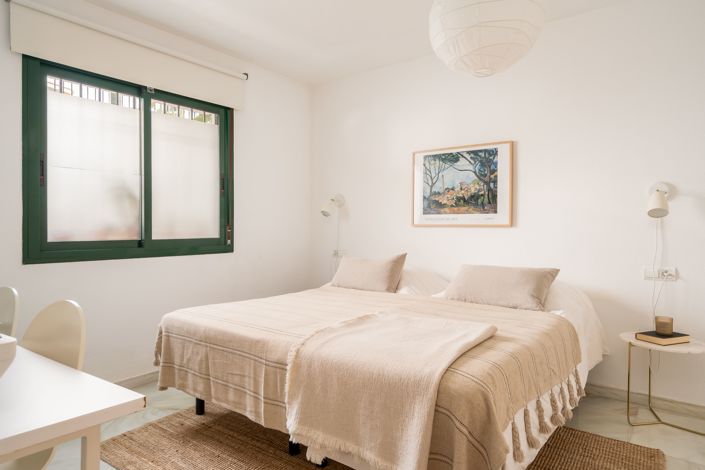 Image No.16-2 Bed Apartment for sale