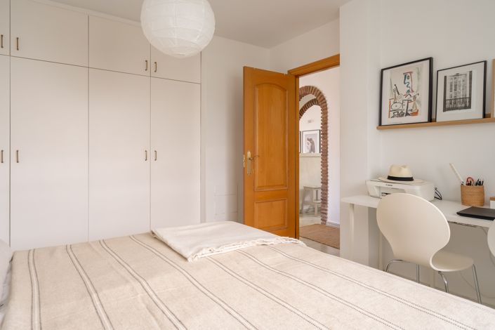 Image No.17-2 Bed Apartment for sale