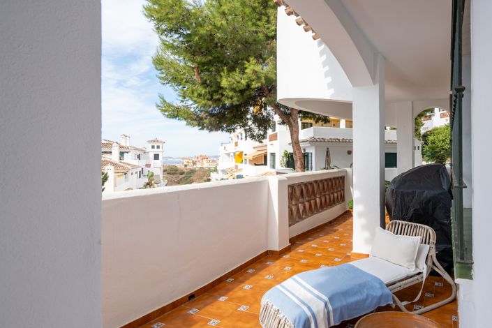 Image No.19-2 Bed Apartment for sale