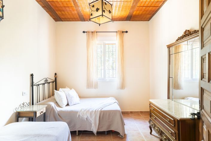 Image No.15-3 Bed Finca for sale