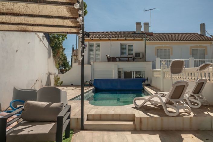 Image No.17-3 Bed House for sale