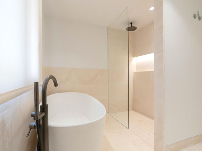 Image No.22-5 Bed House for sale