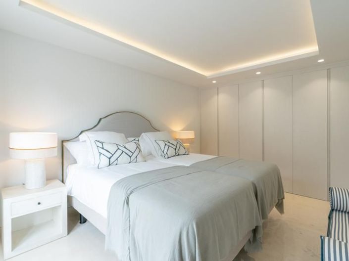 Image No.23-5 Bed House for sale