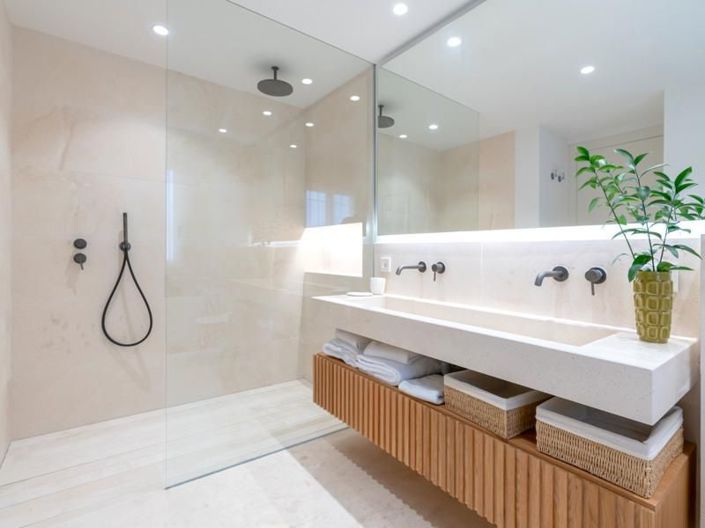Image No.26-5 Bed House for sale