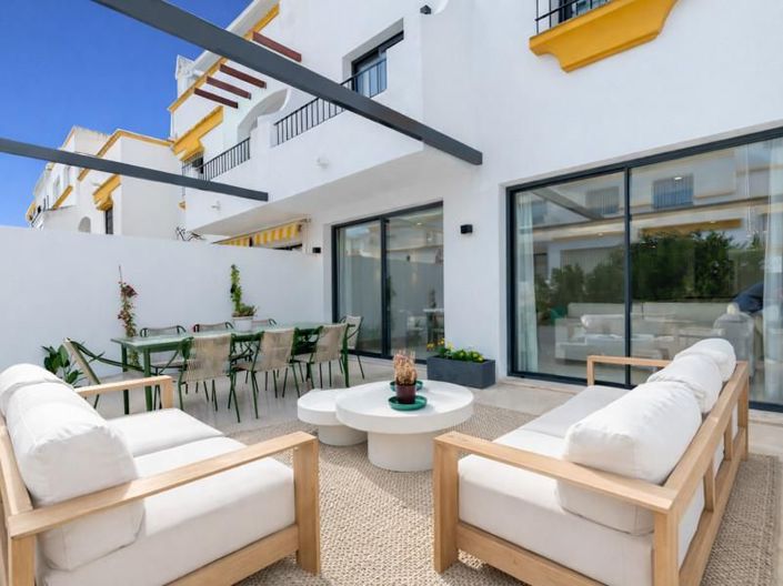 Image No.5-5 Bed House for sale