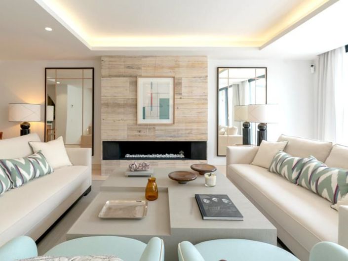 Image No.8-5 Bed House for sale
