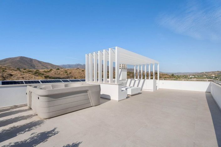 Image No.19-4 Bed House for sale