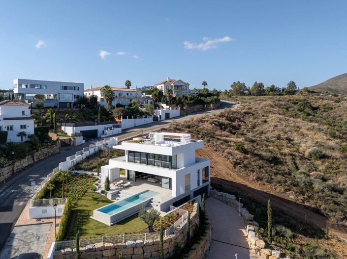Image No.29-4 Bed House for sale