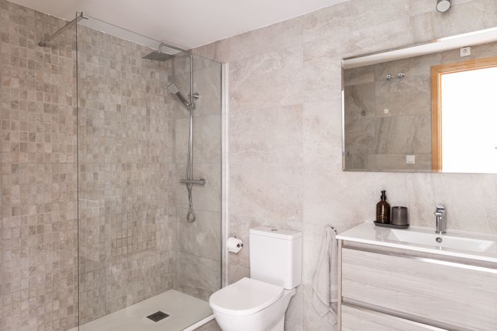 Image No.9-2 Bed Apartment for sale