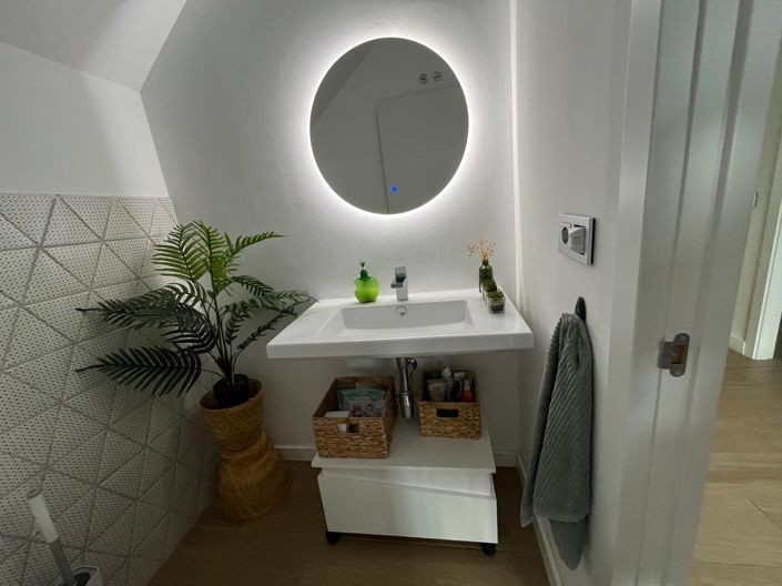 Image No.21-3 Bed House for sale