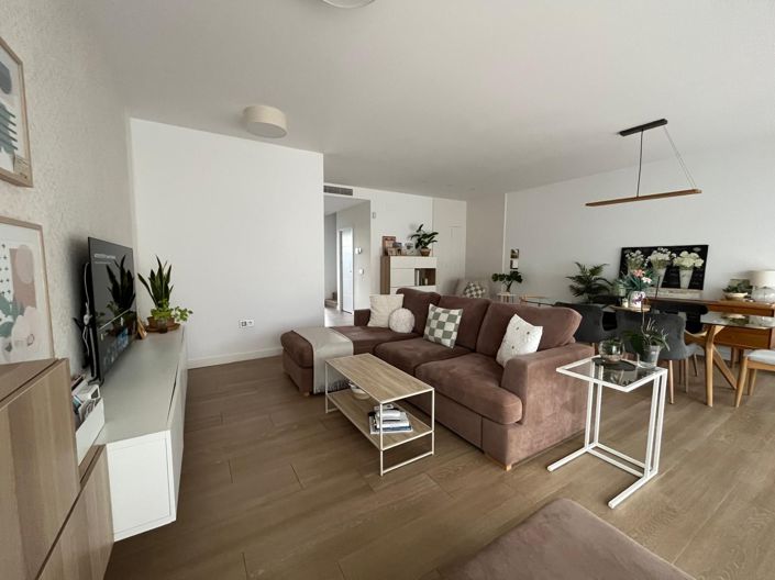 Image No.23-3 Bed House for sale