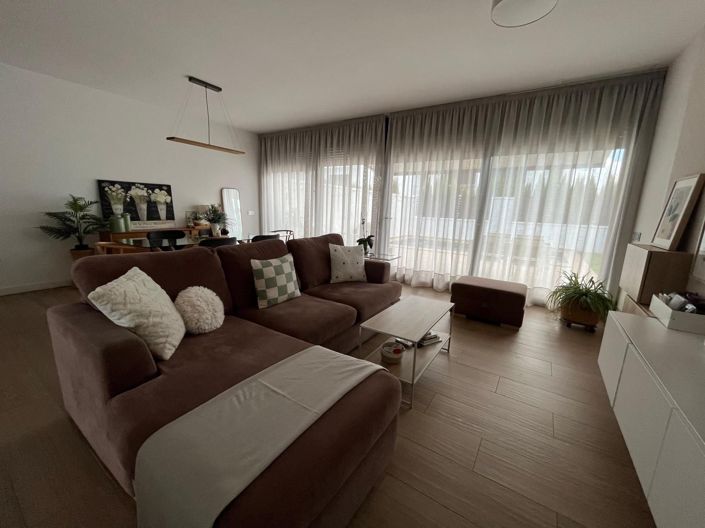 Image No.24-3 Bed House for sale