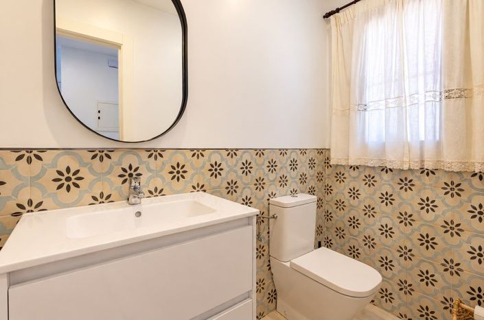 Image No.14-3 Bed Townhouse for sale