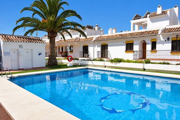 Image No.18-3 Bed Townhouse for sale