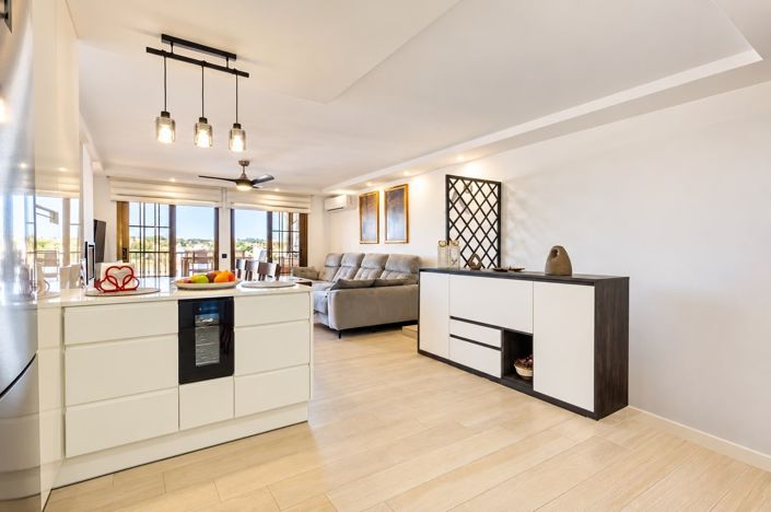 Image No.3-3 Bed Townhouse for sale