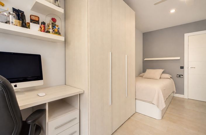 Image No.9-3 Bed Townhouse for sale