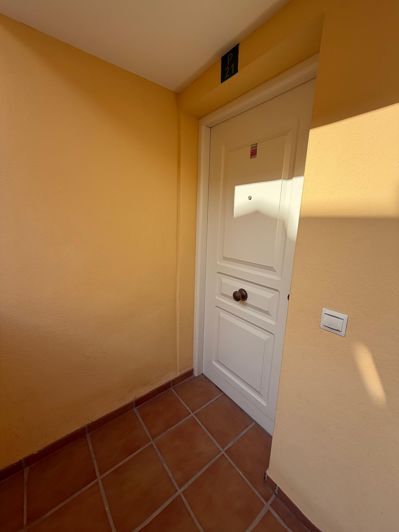 Image No.2-Appartement de 1 chambre à vendre