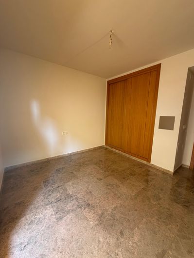 Image No.17-3 Bed House for sale