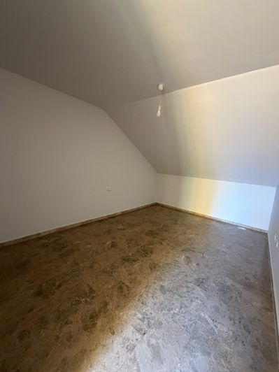 Image No.22-3 Bed House for sale