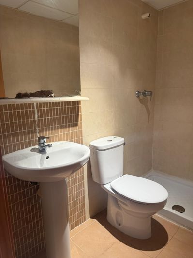 Image No.25-3 Bed House for sale