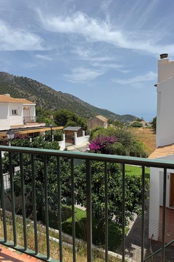 Image No.17-3 Bed House for sale