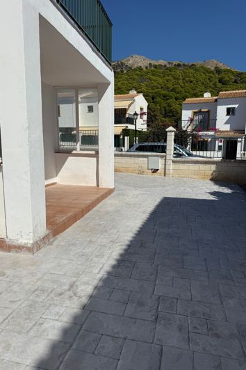 Image No.26-3 Bed House for sale