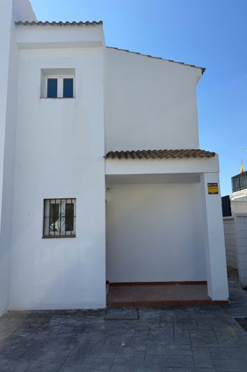 Image No.30-3 Bed House for sale