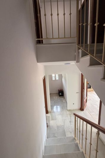 Image No.7-3 Bed House for sale