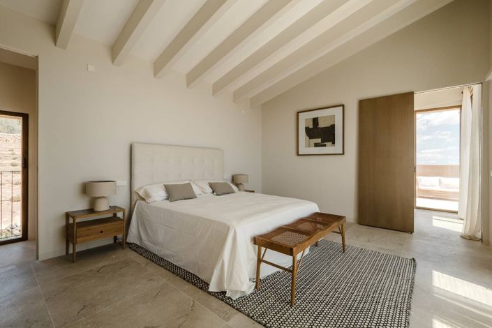 Image No.14-4 Bed House for sale