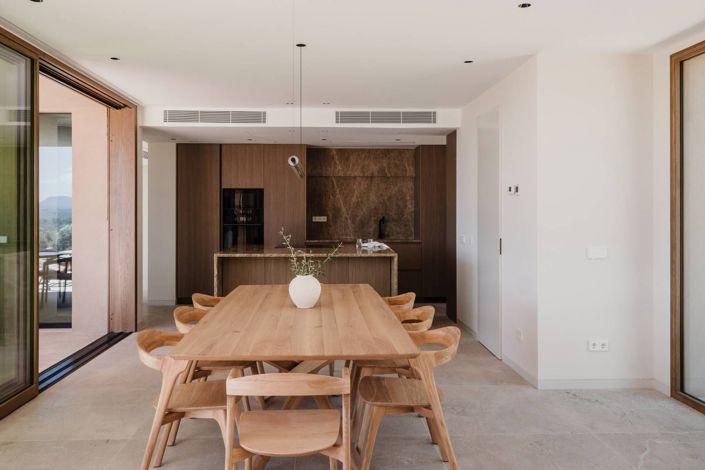 Image No.4-4 Bed House for sale