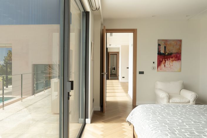 Image No.13-4 Bed House for sale